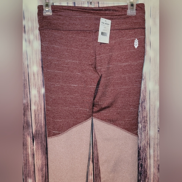 Free People Movement Evolution Leggings - XS - Color is Wine - NWT - Picture 7 of 9